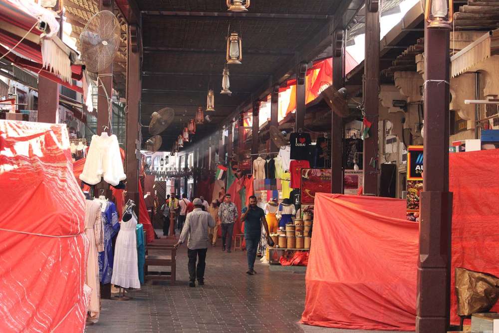 All'interno del Gran Souk Bur Dubai - blog di viaggi