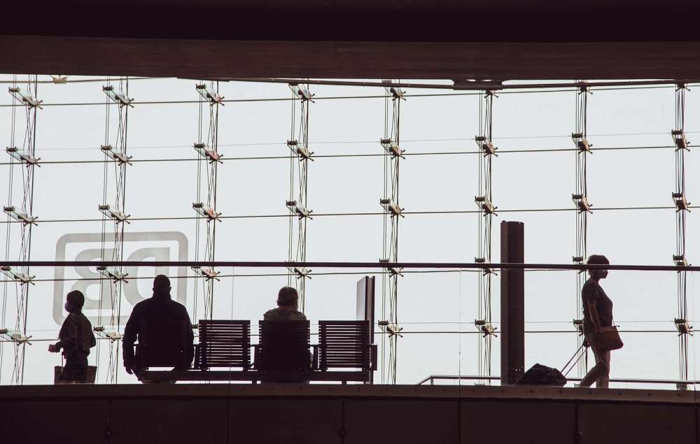 come spedire bagagli per viaggiare leggeri - blog di viaggi