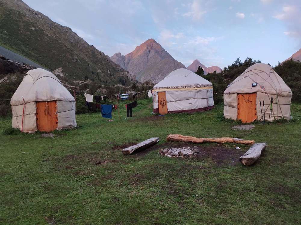 Scopri di più sull'articolo Ala-Kul lake: trekking in Kirghizistan