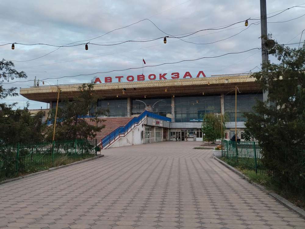 Terminal bus di Bishkek da dove partono tutti gli autobus per il Kirghizistan - blog di viaggi