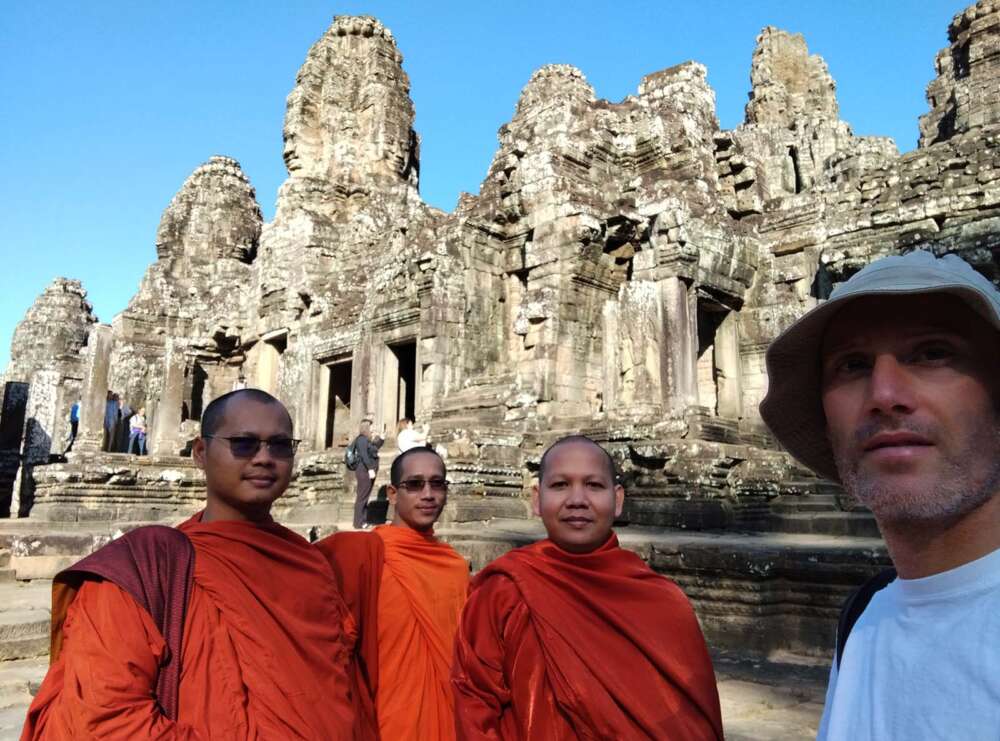Fabio Sansone in Cambogia nel sito archeologico di Angkor Wat - blog di viaggi